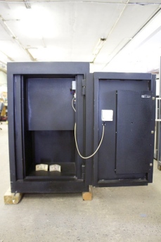 Used Bank Equipment - Hamilton Night Depository TL30 High Security Drop Safe